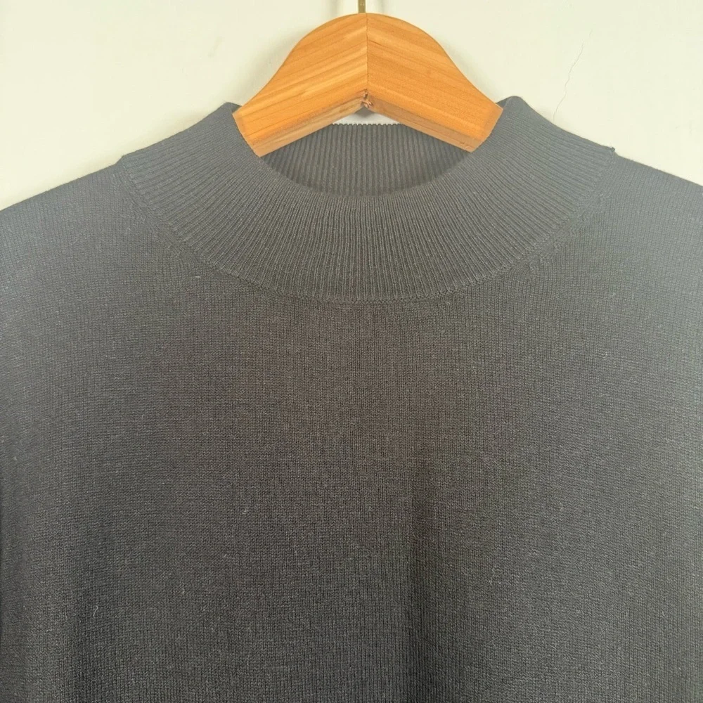 Paul Fredrick Silk/Cotton/Cashmere Black Crewneck Sweater, Size L